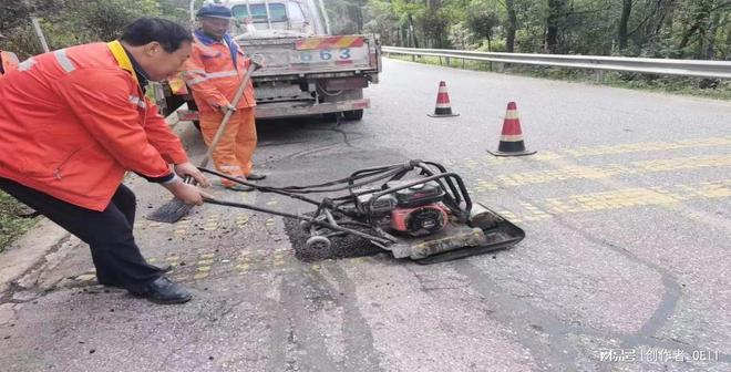 半岛·体育(中国)官方网站麦积公路段“五步法”让冬季防滑更有保障