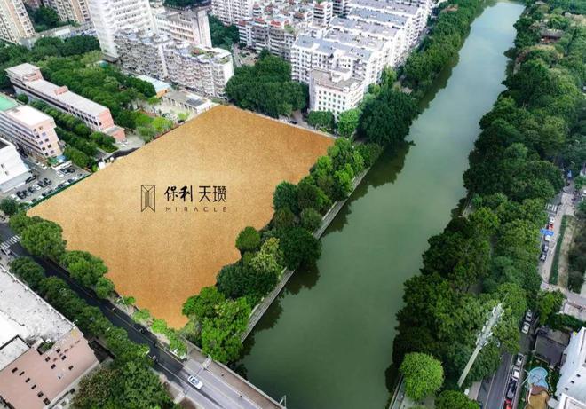半岛·体育2024全城热销 福州 保利天赞售楼处电线小时为您服务(图6)