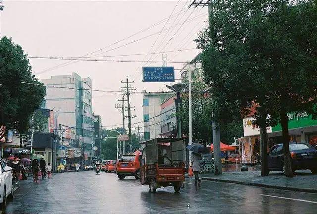 半岛·体育(中国)官方网站年轻人真不行就回小县城吧(图5)